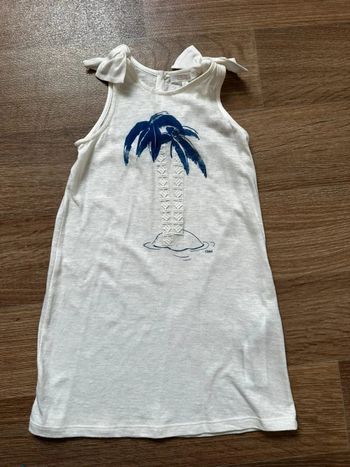 Belle robe Chloé 4 ans neuve