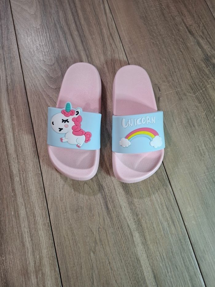 Claquette fille enfant douche piscine Licorne rose bleu