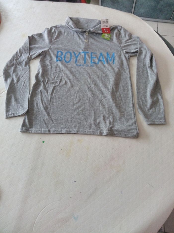 Polo gris