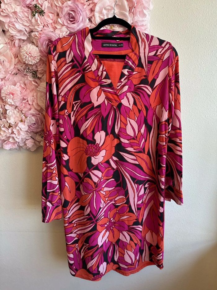 Robe Antik Batik à motifs floraux rose et rouge, en soie, taille 36/38