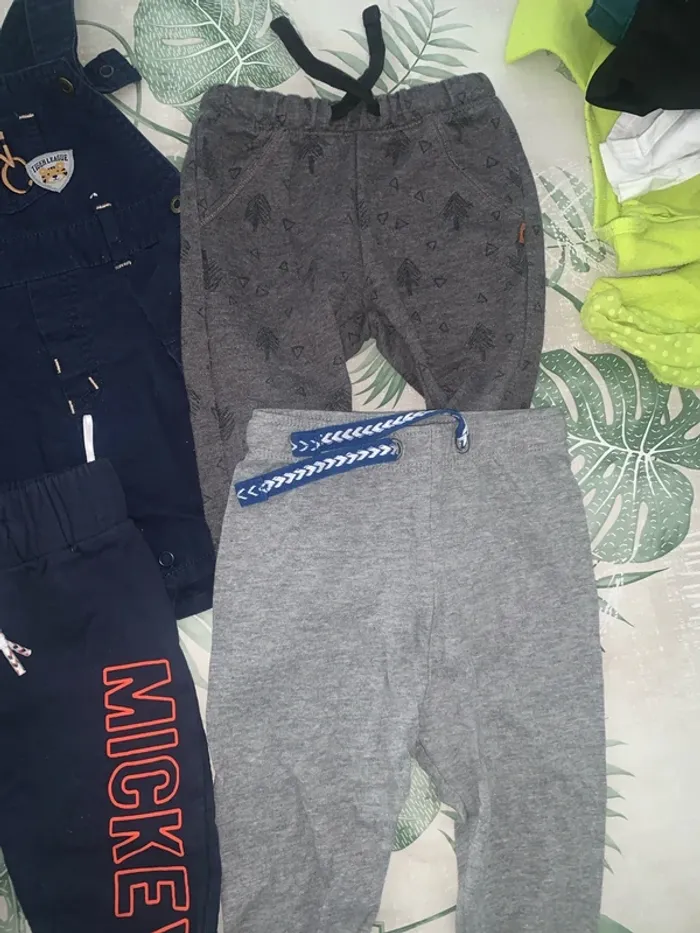 Lot de vêtements 12 mois - photo numéro 3