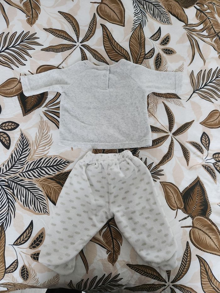 Pyjama 3 mois - photo numéro 2