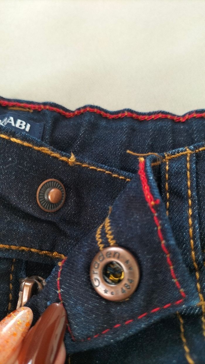 💙 Jeans slim brut - 9 ans - Kiabi - Jamais mis excellent état 💙 - photo numéro 2