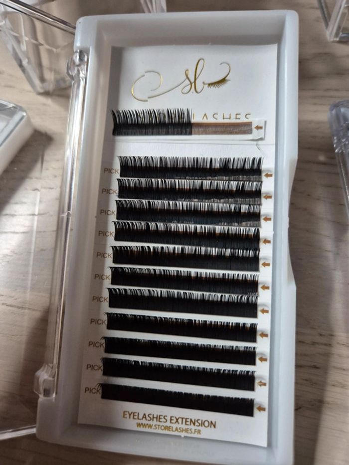 Extensions de cils en soie - photo numéro 3