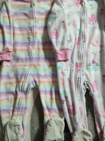 Lot 2 pyjamas licorne arc en ciel