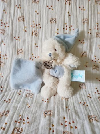 Doudou ours Baby Nat blanc bleu mouchoir