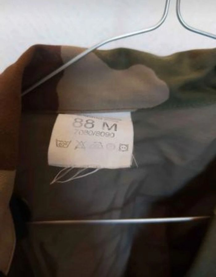 Veste camouflage militaire authentique taille 40 42 - photo numéro 2