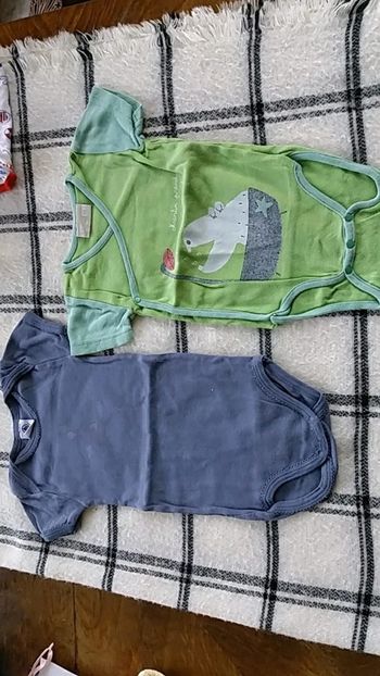 Lot de 2 bodies garçon taille 1 ans