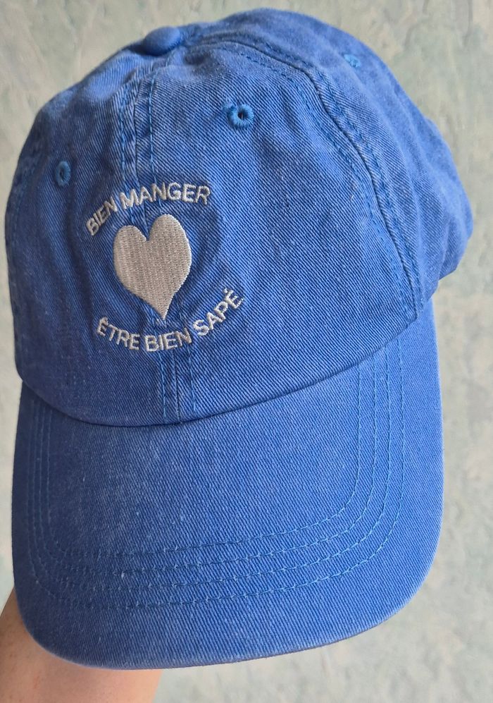 Casquette bleue elise chalmin - photo numéro 2