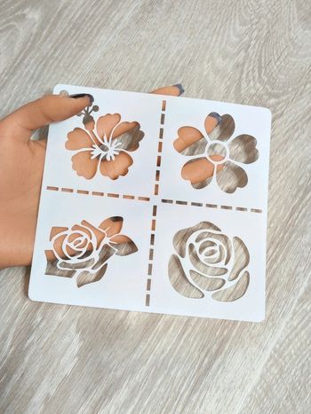 Pochoir fleurs