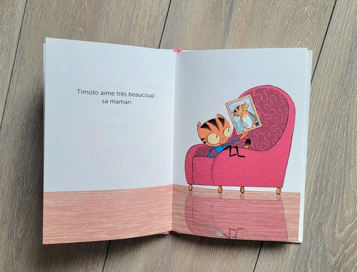 Livre " Timoto aime très beaucoup sa maman". Édition Nathan - photo numéro 2