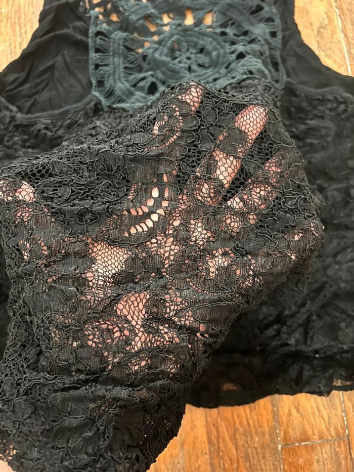 Débardeur dentelle noir dos nu taille M - photo numéro 3