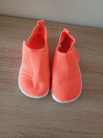 Chaussures d'eau fille. Pointure 26 27. Tribord