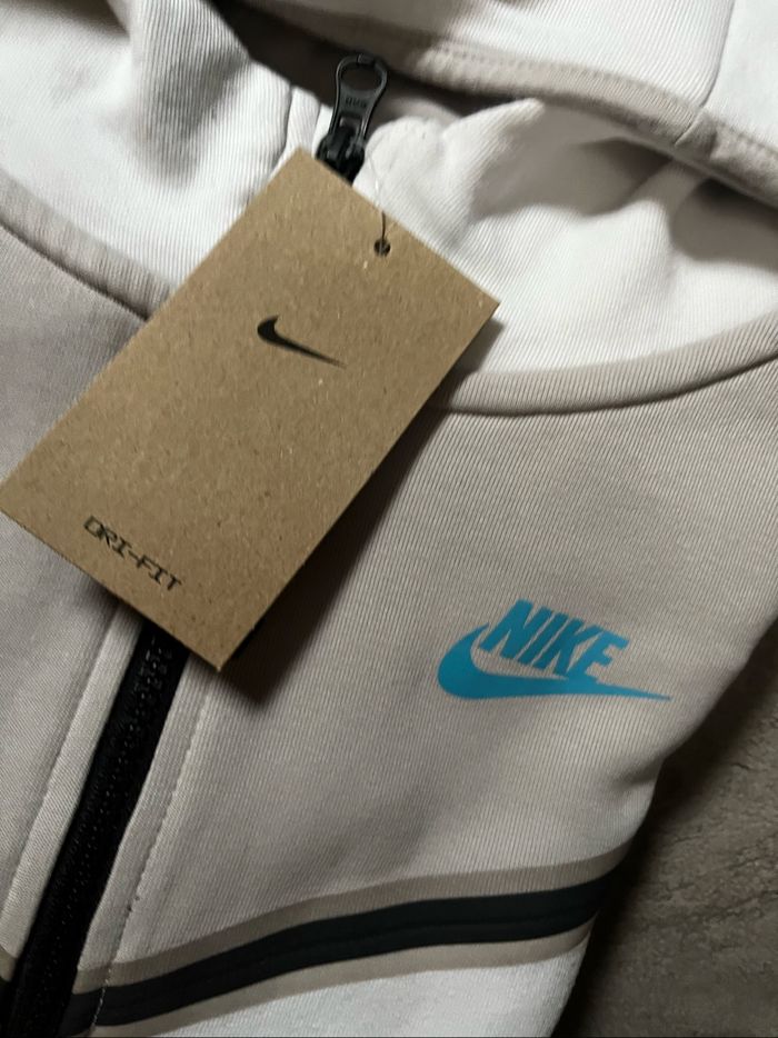 Gilet nike tech - photo numéro 2