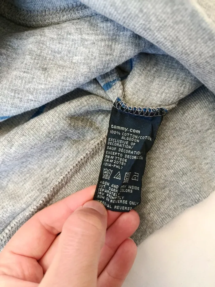 Jolie pull/Sweat gris tommy Hilfiger taille S homme rayé - photo numéro 7