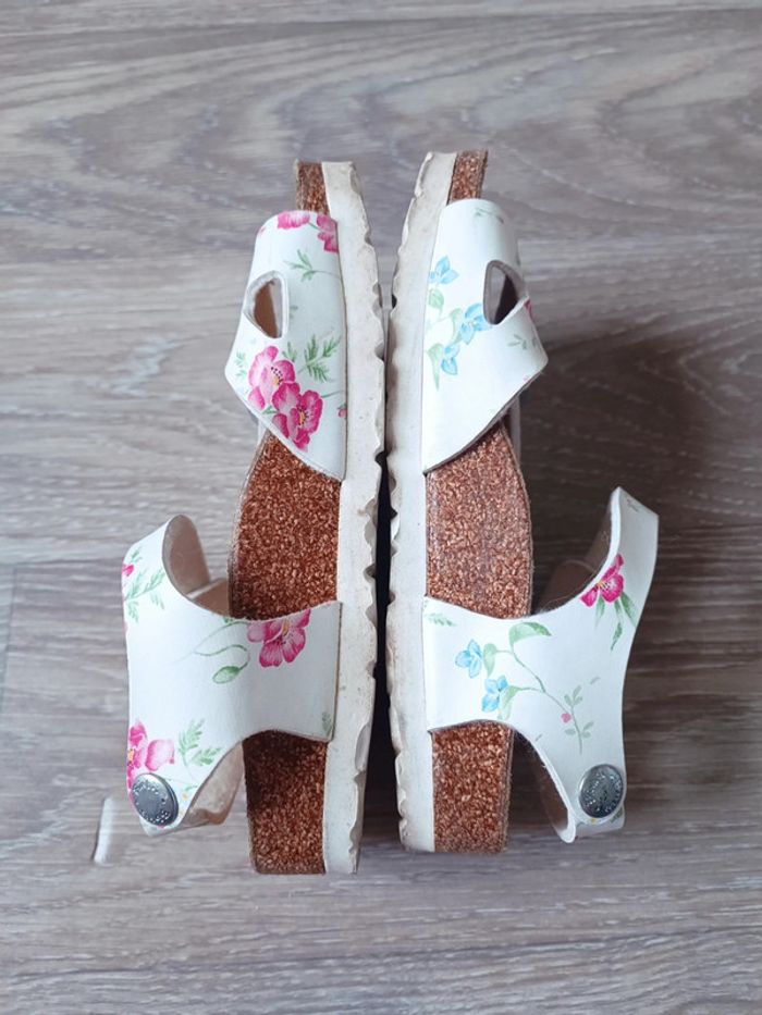 Birkenstock fleuries 29 - photo numéro 4