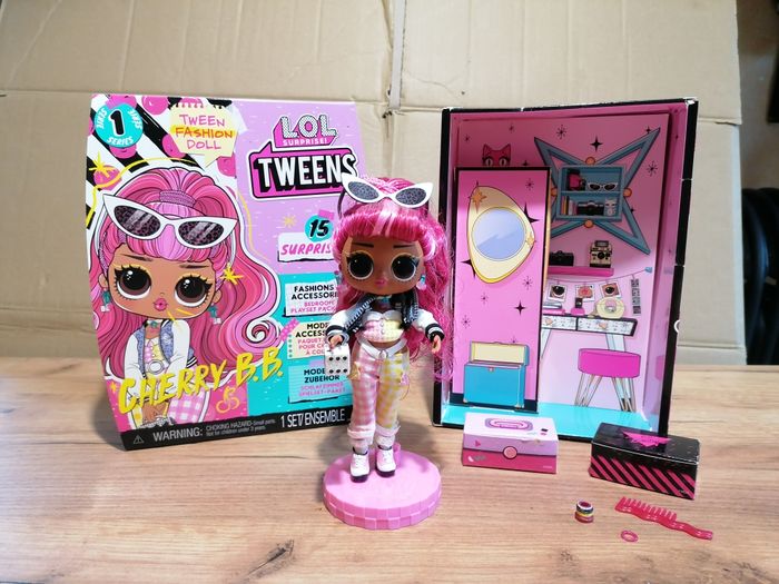 Poupée LOL surprise Tweens serie 1