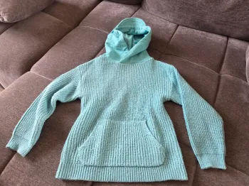 Pull maille a capuche