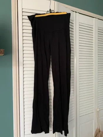 Pantalon noir grossesse