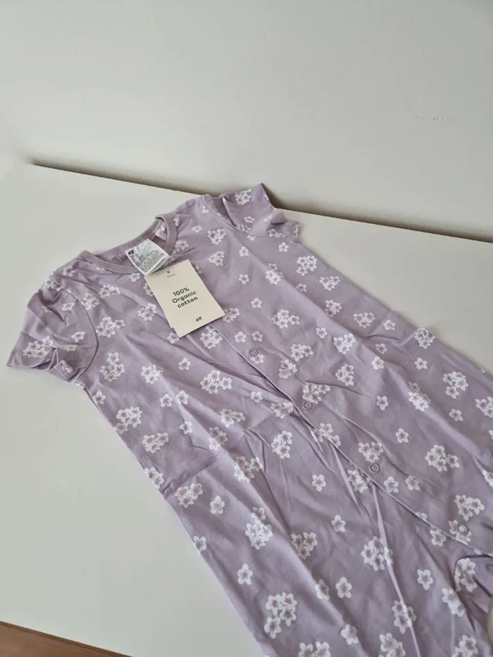 Combinaison short t-shirt fleuri lilas 18-24mois neuve H&M