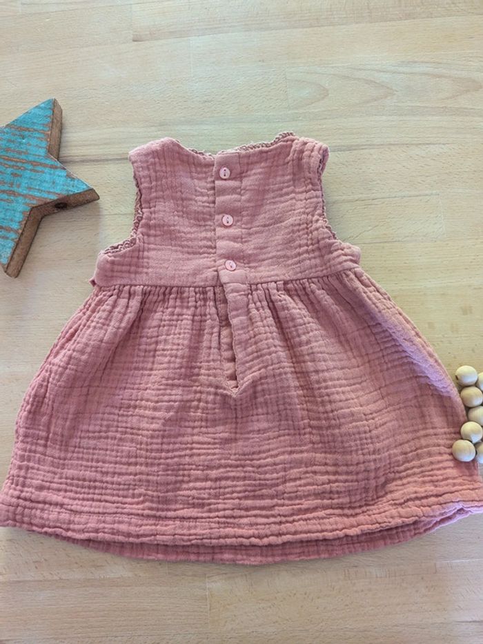 Robe en gaze de coton Kiabi 3 mois 62 cm - photo numéro 4