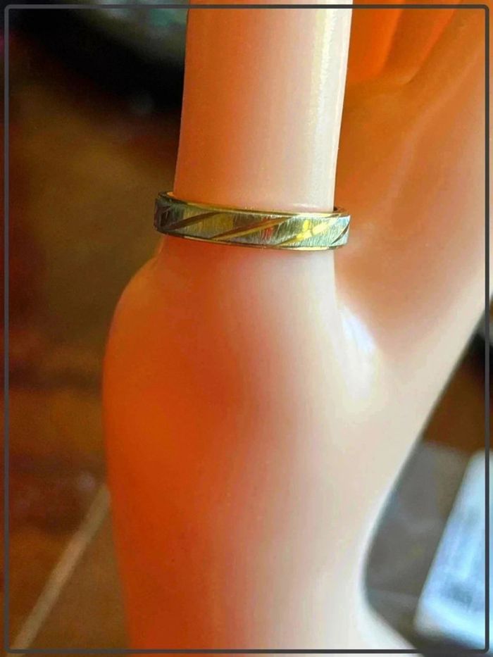 Alliance femme taille 58 - photo numéro 2