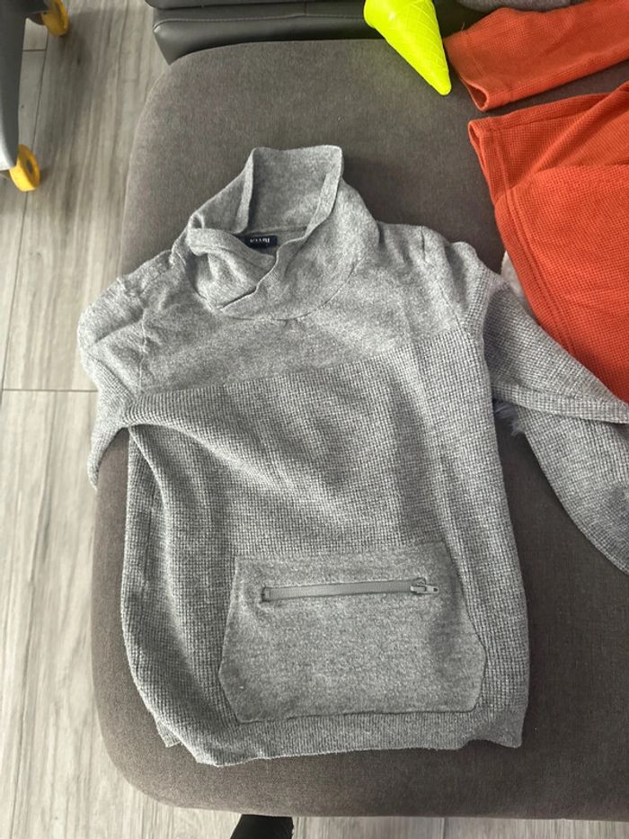 Pull différentes marques - photo numéro 3