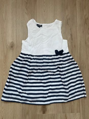 Robe Kiabi blanche et bleu marine 12 mois