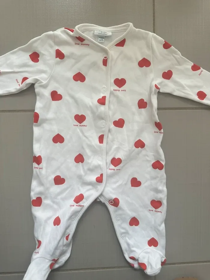 Pyjama coton avec cœur rouge