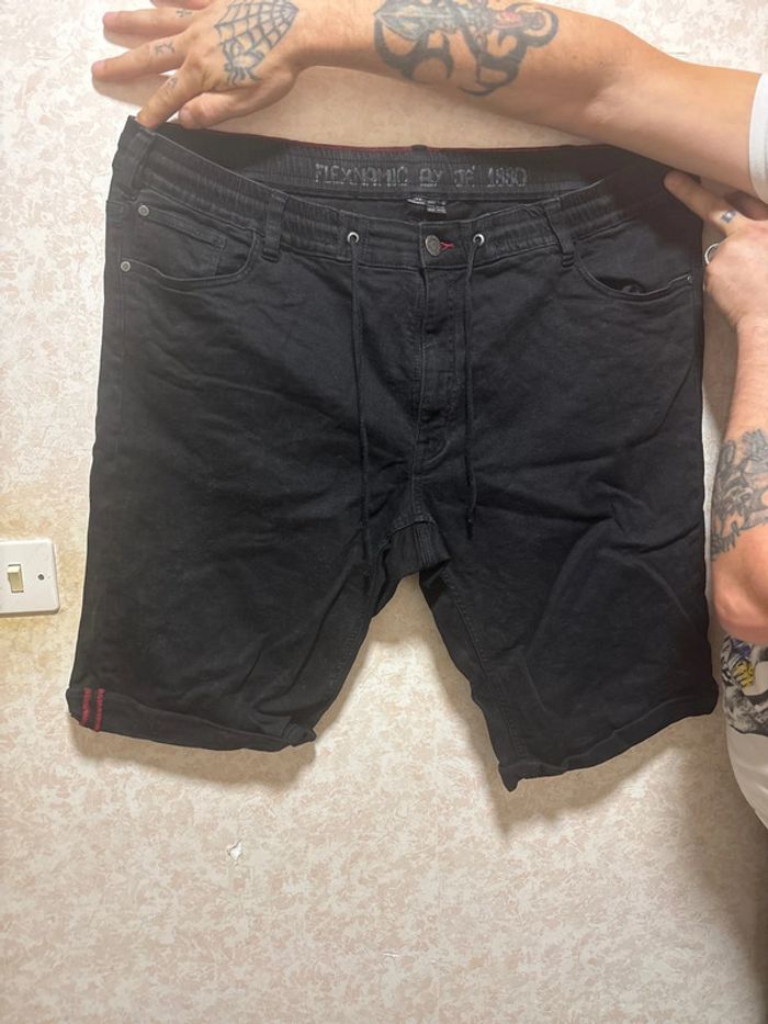 Short taille 60 marque JP