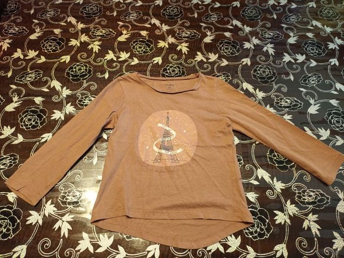 Tee-shirt manches longues marron imprimé Tour Eiffel