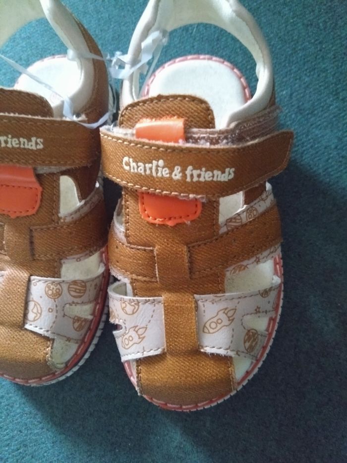 Nus pieds, taille 26 - photo numéro 2