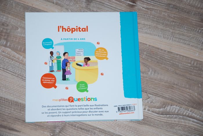 livre L'hôpital - Questions/Réponses - doc dès 5 ans - photo numéro 2