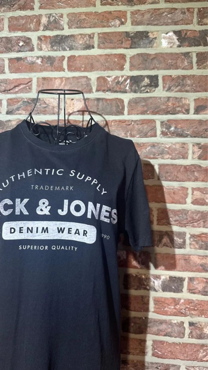 T-shirt noir Jack and Jones Taille S / 36 - photo numéro 2
