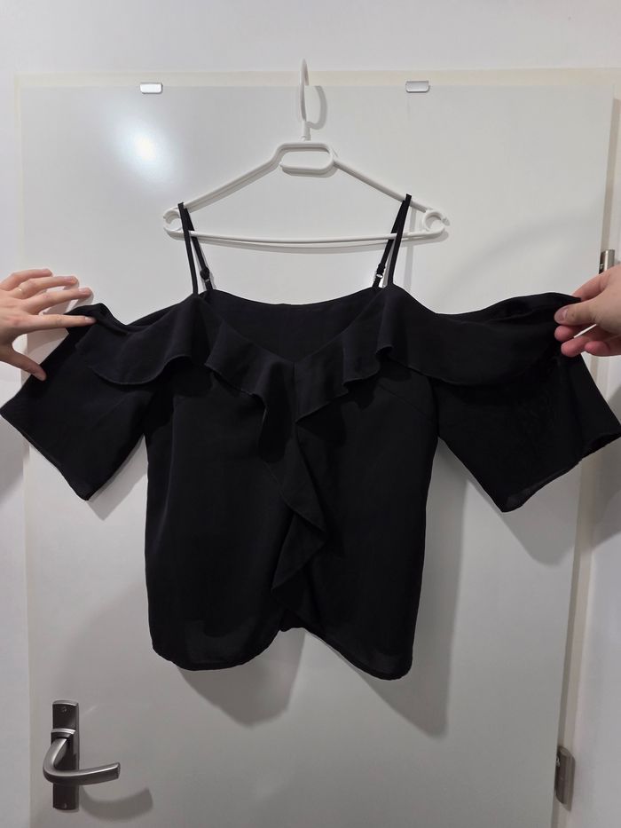 Blouse épaule dénudé