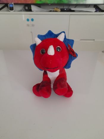 Peluche dinosaure