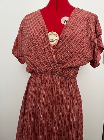 Robe manches courtes asymétrique imprimée vieux rose