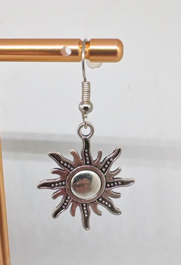 Boucles d'oreilles soleil - photo numéro 3