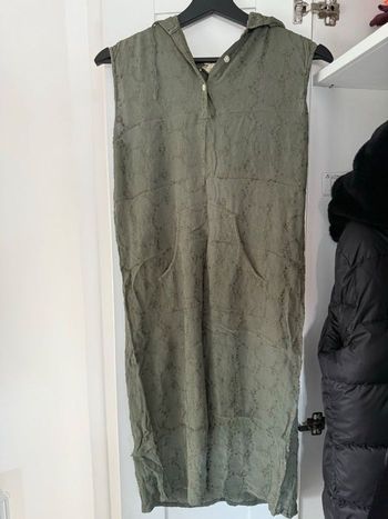 Robe longue légère verte taille 38