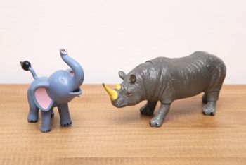 Lot figurines animaux
