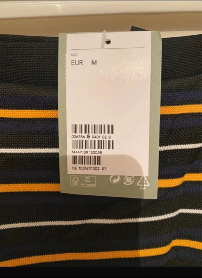 Jupe courte à rayures taille M neuve H&M - photo numéro 2