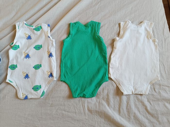 Lot 3 bodies sans manches neuf - photo numéro 3