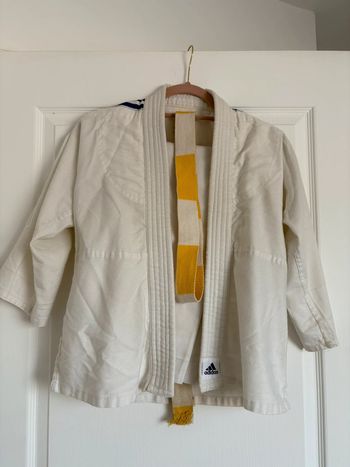 Kimono de judo mixte 10 ans Adidas bon état🤍