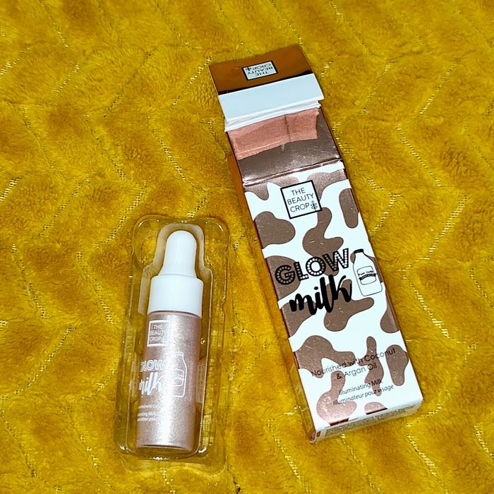 Enlumineur liquide Glow Milk (highlighter) - photo numéro 2