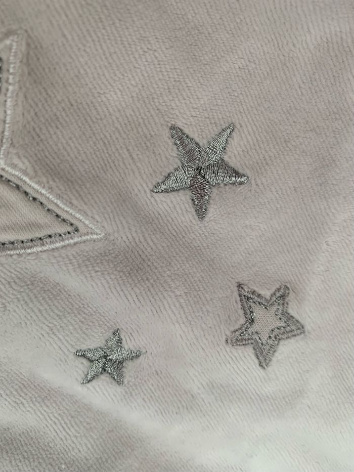 Couette blanche et argenté Disney 65cm x 105 cm - photo numéro 8