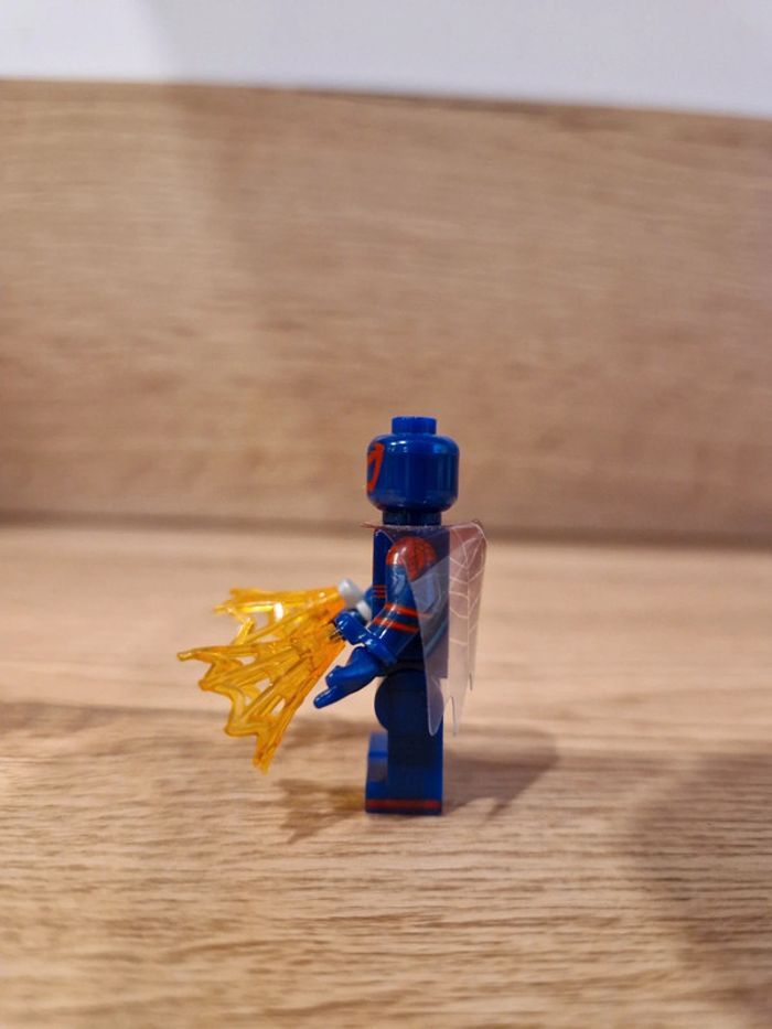 Figurine type lego Spiderman 2099 Marvel - photo numéro 2