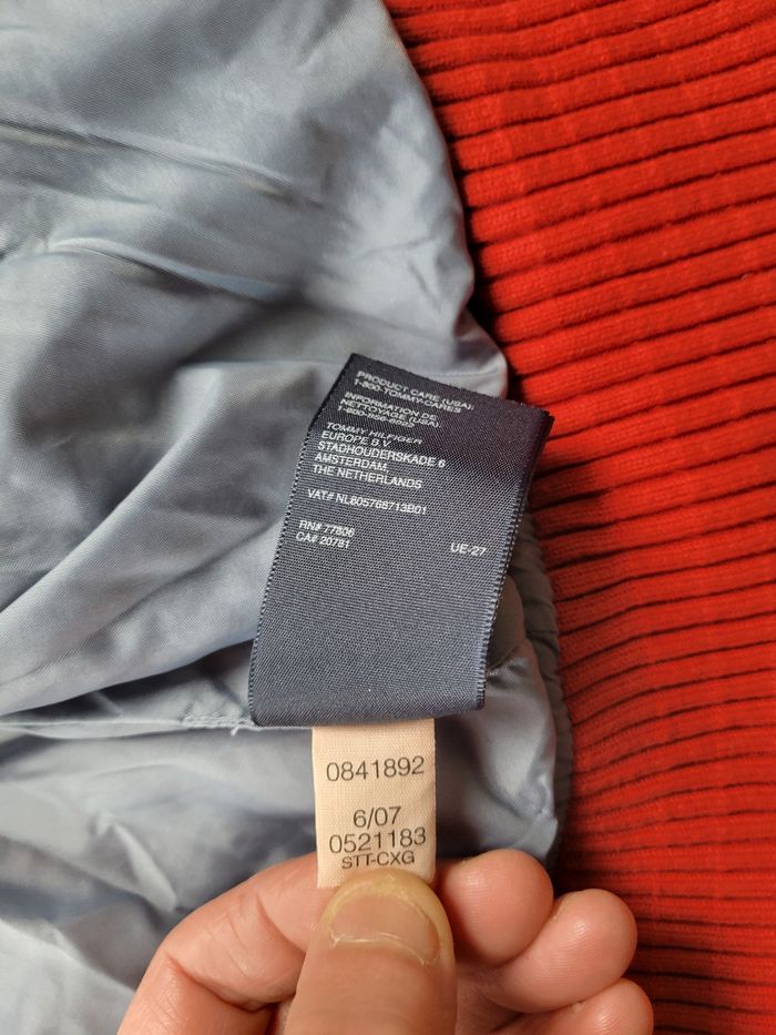 Doudoune Tommy Hilfiger Denim Brooklyn – Heritage – Rouge/Blanc rosé/Bleu – Taille L – Excellent état - photo numéro 9