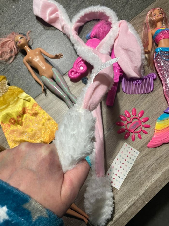 Beau lot barbie et sirène barbie - photo numéro 7