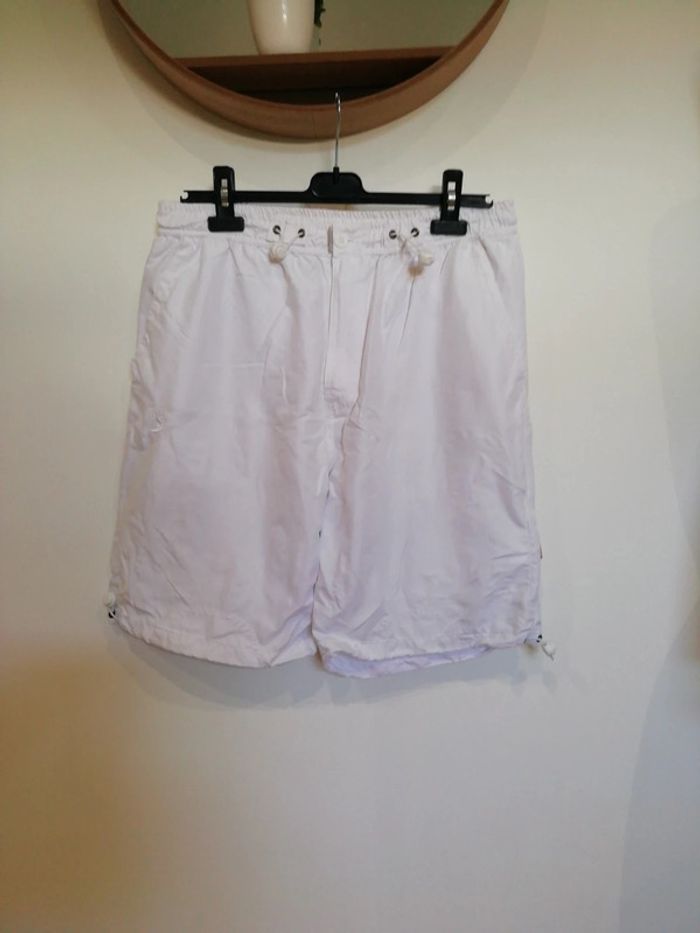 Short blanc taille XL