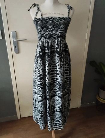 Jolie robe taille M/L